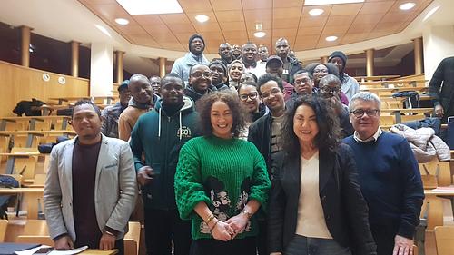 Rencontre entre les auditeurs du master «Gestion des politiques économiques» et Juliette Fievet (émission Légendes urbaines) 